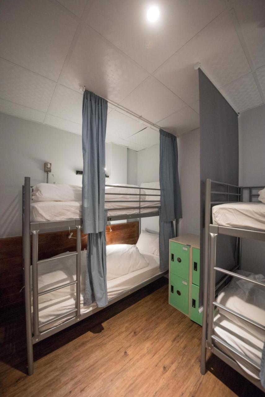 Deer Traveler Hostel Yuchi Exteriör bild